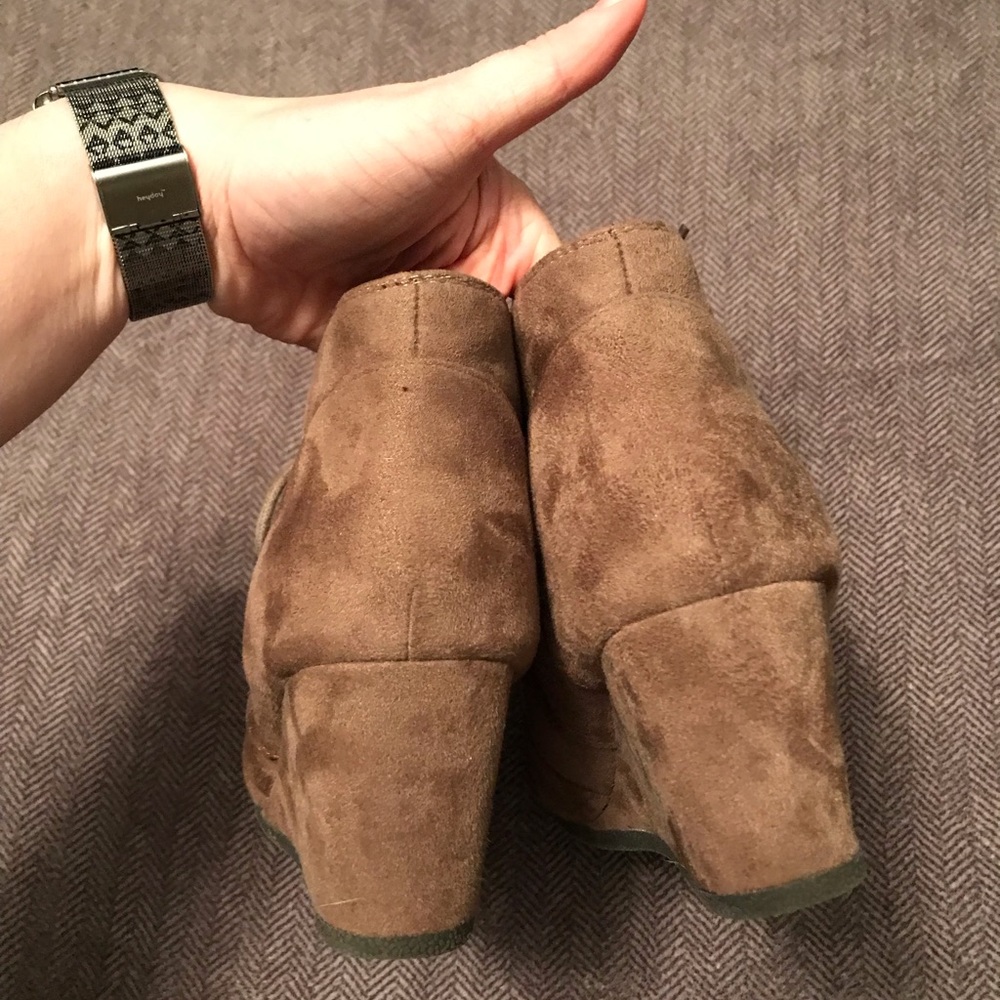 Booties - Picture 5 of 6